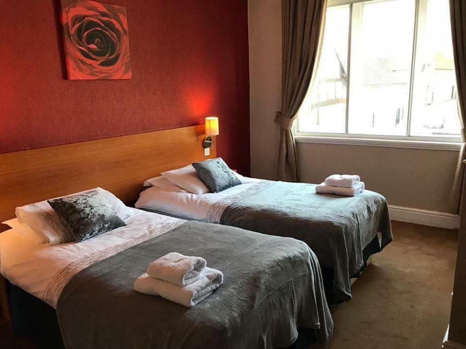 The Bear Inn Hodnet Luaran gambar