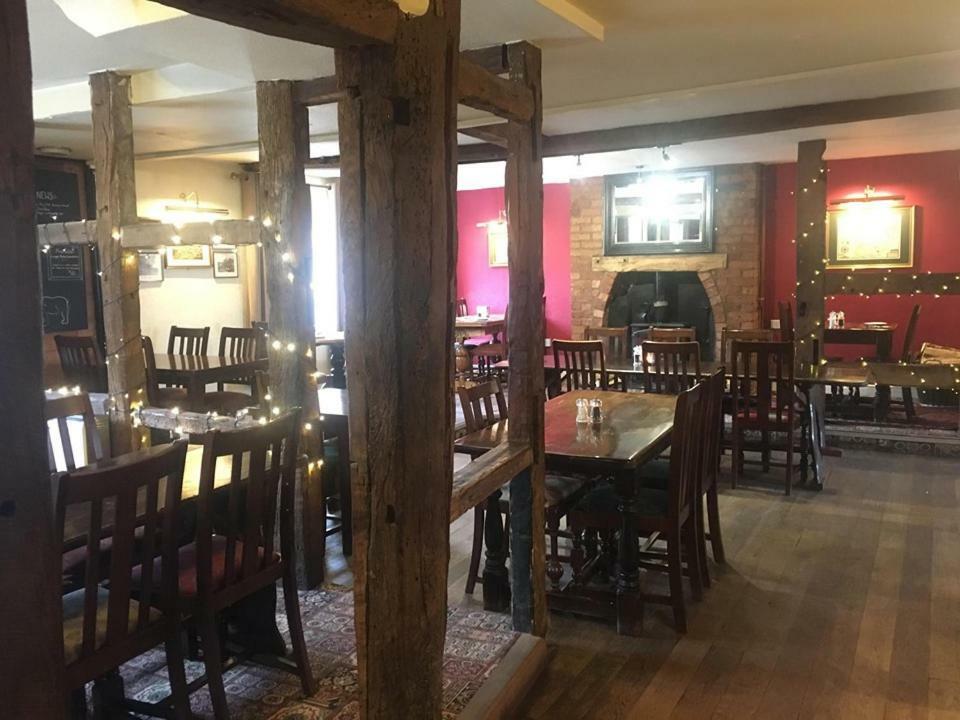 The Bear Inn Hodnet Luaran gambar